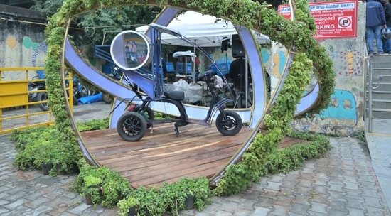 Bengaluru has new art installation on sustainable online deliveries.