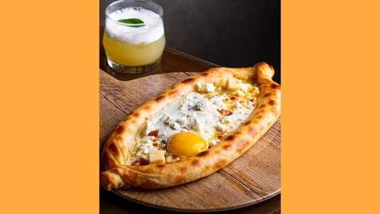 Recipe: Brush aside Monday blues with Georgian staple food Egg Butter Feta Khachapuri (Chef Hitesh Shanbhag)