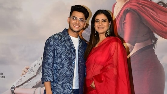 Vishal Jethwa poses with his onscreen mom Kajol at Salaam Venky trailer launch. He shot to fame as Akbar on the TV show Bharat Ka Veer Putra – Maharana Pratap and went on to play the antagonist in Mardaani 2. (Varinder Chawla)