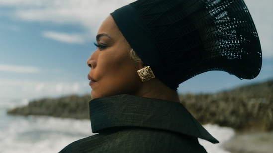 This image released by Marvel Studios shows Angela Bassett as Ramonda in a scene from "Black Panther: Wakanda Forever." (Marvel Studios via AP)(AP)