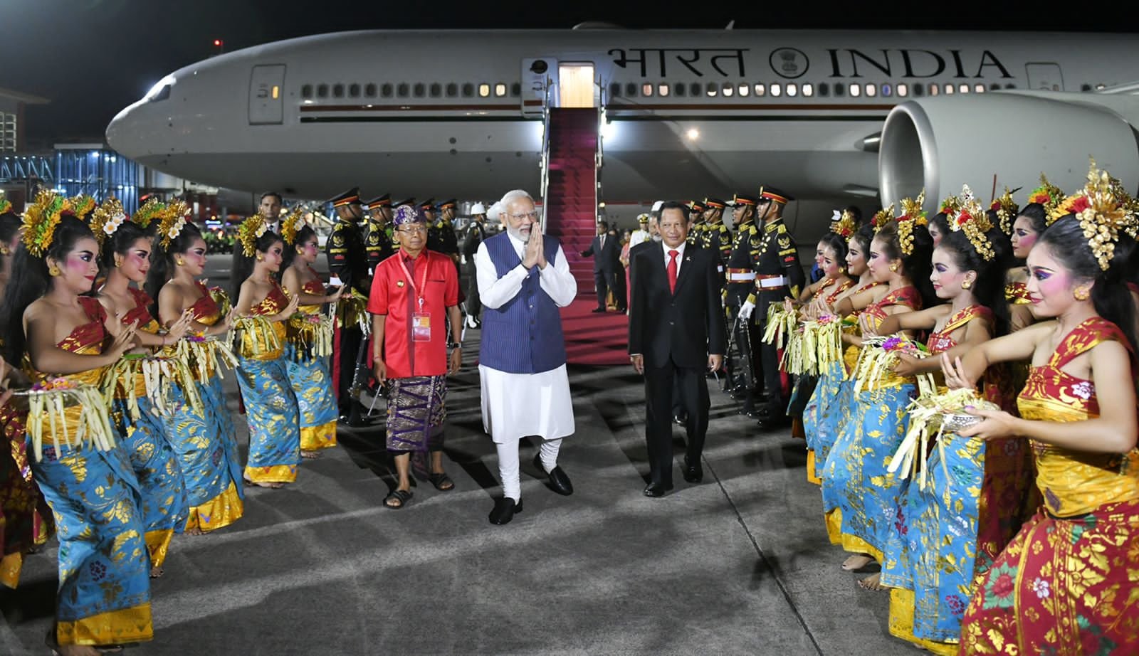 Prime Minister Narendra Modi receives traditional welcome as he arrives at Bali, Indonesia for the G20 Summit. (ANI) Prime Minister Narendra Modi receives traditional welcome as he arrives at Bali, Indonesia for the G20 Summit. (ANI)