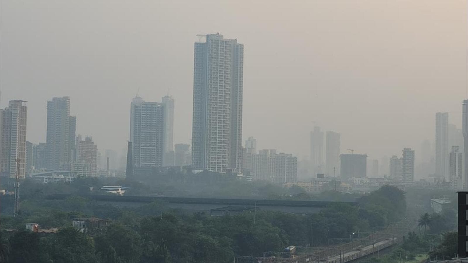 Mumbai records worse air quality than Delhi on Tuesday | Mumbai news ...