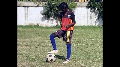 On November 8, football player Priya was shifted to the RGGGH on the advice of Periyar Nagar Government Peripheral Hospital, Tamil Nadu. On November 8, football player Priya was shifted to the RGGGH on the advice of Periyar Nagar Government Peripheral Hospital, Tamil Nadu.