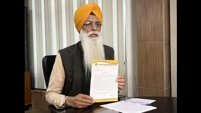 SGPC general secretary Gurcharan Singh Grewal wrote a letter to Rashtriya Swayamsevak Sangh chief Mohan Bhagwat on the foundation day of the apex gurdwara body. (HT Photo) SGPC general secretary Gurcharan Singh Grewal wrote a letter to Rashtriya Swayamsevak Sangh chief Mohan Bhagwat on the foundation day of the apex gurdwara body. (HT Photo)