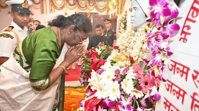 President Droupadi Murmu on Tuesday arrived in Ranchi, Jharkhand to pay homage to tribal freedom fighter Birsa Munda on his birth anniversary, which is celebrated as 'Janjatiya Gaurav Divas'. (PTI) President Droupadi Murmu on Tuesday arrived in Ranchi, Jharkhand to pay homage to tribal freedom fighter Birsa Munda on his birth anniversary, which is celebrated as 'Janjatiya Gaurav Divas'. (PTI)