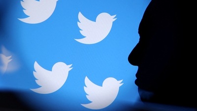 Earlier, the 51-year-old billionaire tweeted how long does a Twitter feed take to load and refresh in different countries. (Reuters)