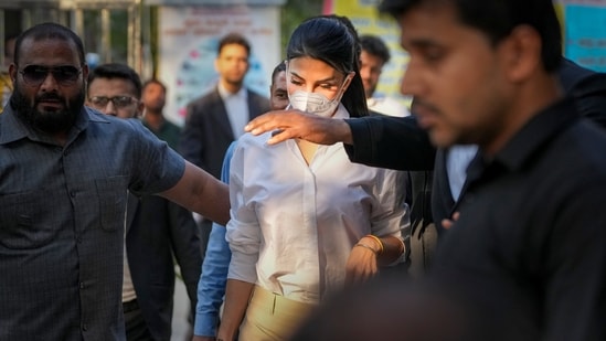 Bollywood actor Jacqueline Fernandez leaves after appearing before the Patiala House court in connection with a money laundering case linked to alleged conman Sukesh Chandrashekhar.(PTI)