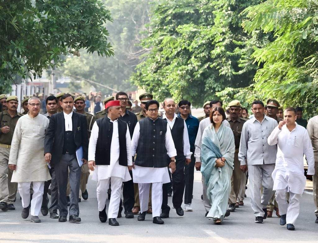 Akhilesh Yadav with family members in Mainpuri. (HT Photo) Akhilesh Yadav with family members in Mainpuri. (HT Photo)