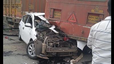 The old highway connecting the two cities has seen more accidents this year in Pune division. (HT FILE PHOTO) The old highway connecting the two cities has seen more accidents this year in Pune division. (HT FILE PHOTO)