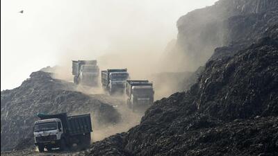Residents from nearby areas and environmentalists have time and again alleged that the leachate and garbage from the mega dump have started affecting the ecologically sensitive Aravallis as well as pose health hazards. (HT Archive) Residents from nearby areas and environmentalists have time and again alleged that the leachate and garbage from the mega dump have started affecting the ecologically sensitive Aravallis as well as pose health hazards. (HT Archive)