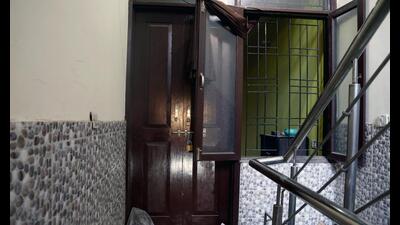 New Delhi, Nov 16 (ANI): A picture taken from the window showing the residence of accused Aaftab Amin Poonawala who lived there and allegedly killed his live-in partner Shradhha Walker, at Mehrauli, in New Delhi on Wednesday. (ANI Photo) (Ayush Sharma)