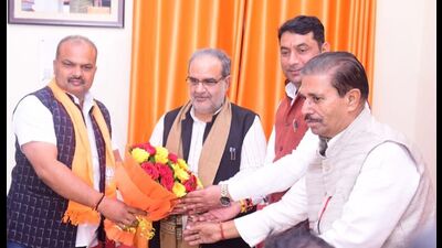 Abhishek Gurjar, RLD’s national spokesman, joined the BJP in Lucknow late on Tuesday night . (HT) Abhishek Gurjar, RLD’s national spokesman, joined the BJP in Lucknow late on Tuesday night . (HT)