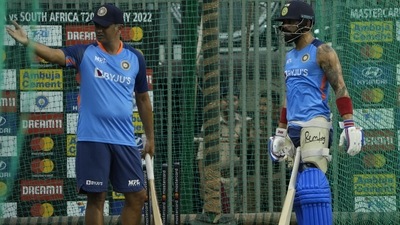 Indian cricket head coach Rahul Dravid stands with Virat Kohli during a training session (AP) Indian cricket head coach Rahul Dravid stands with Virat Kohli during a training session (AP)