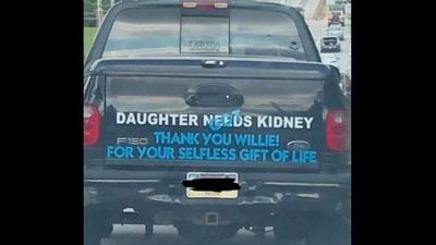 Person puts up a sticker to help the man who saved her daughter's life. (Twitter/@DudespostingWs) Person puts up a sticker to help the man who saved her daughter's life. (Twitter/@DudespostingWs)