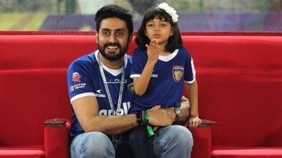 Abhishek Bachchan with his daughter Aaradhya. Abhishek Bachchan with his daughter Aaradhya.