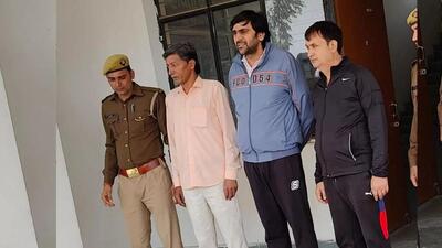 The suspects in police custody. (HT Photo) The suspects in police custody. (HT Photo)