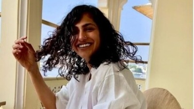 Kubbra Sait makes our morning fresh with her snippet in a white shirt (Instagram/@kubbrasait) Kubbra Sait makes our morning fresh with her snippet in a white shirt (Instagram/@kubbrasait)