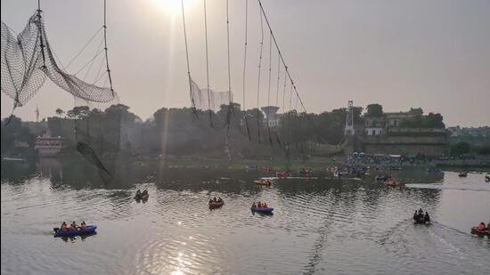The suspension bridge in Gujatat’s Morbi collapsed on October 30, claiming lives of 135 people. (PTI) The suspension bridge in Gujatat’s Morbi collapsed on October 30, claiming lives of 135 people. (PTI)