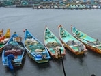 (Representational image) 14 fishermen belonging to Nagapattinam district of Tamil Nadu were apprehended by the Lankan Navy.(AFP file) (Representational image) 14 fishermen belonging to Nagapattinam district of Tamil Nadu were apprehended by the Lankan Navy.(AFP file)