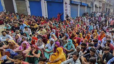 Dadri: Protesters from various nearby villages stage a protest to demand fair compensation for their land acquired by the corporation during the early 1970s near the NTPC Dadri project site, at Dadri in Gautam Buddha Nagar district, Wednesday, Nov. 2, 2022. (PTI Photo)(PTI11_02_2022_000193B) (PTI) Dadri: Protesters from various nearby villages stage a protest to demand fair compensation for their land acquired by the corporation during the early 1970s near the NTPC Dadri project site, at Dadri in Gautam Buddha Nagar district, Wednesday, Nov. 2, 2022. (PTI Photo)(PTI11_02_2022_000193B) (PTI)