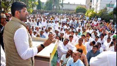 Haryana deputy chief minister Dushyant Chautala interacting with Jannayak Janta Party (JJP) workers in Bhiwani on Thursday. (Twitter/@Dchautala)