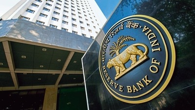 Governor Das acknowledged the crucial role played by the commercial banks in supporting economic growth. (Mint Archives)