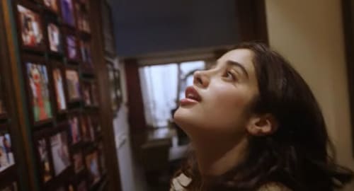 Janhvi Kapoor's Chennai home is filled with family photos. Janhvi Kapoor's Chennai home is filled with family photos.