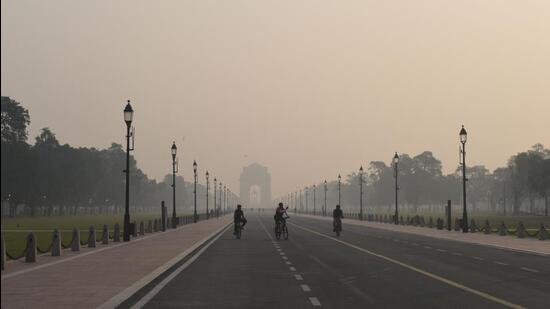 An early morning view of Kartavyapath, near India Gate, in New Delhi, India, on Wednesday, November 16, 2022. (Arvind Yadav/HT Photo)