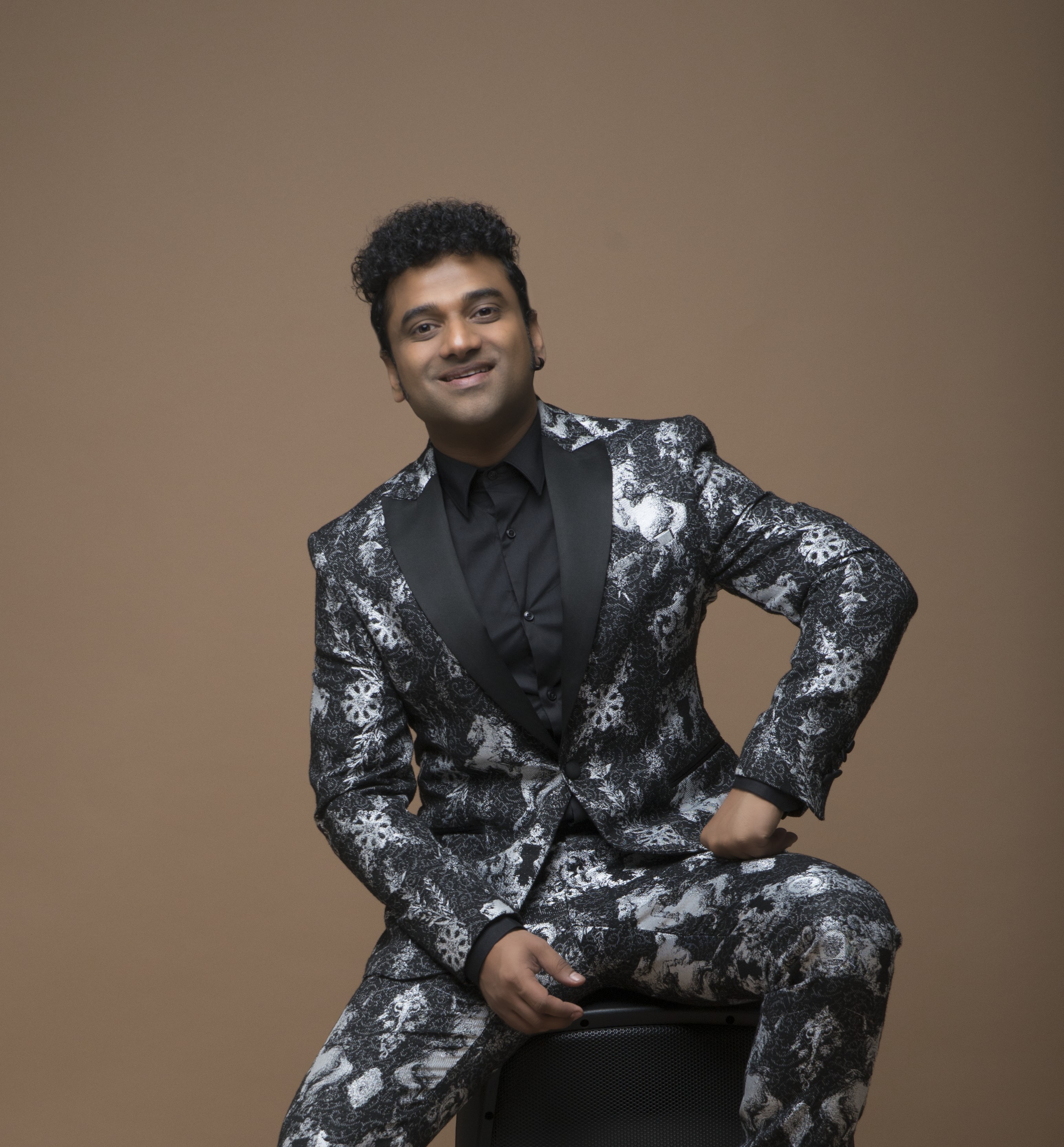 Devi Sri Prasad composed the music for Ajay Devgn's Drishyam 2 under Panorama Music. Devi Sri Prasad composed the music for Ajay Devgn's Drishyam 2 under Panorama Music.