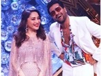 Madhuri Dixit and Vicky Kaushal danced together to reprise version of Mere Samne Wali Khidki Mein. Madhuri Dixit and Vicky Kaushal danced together to reprise version of Mere Samne Wali Khidki Mein.