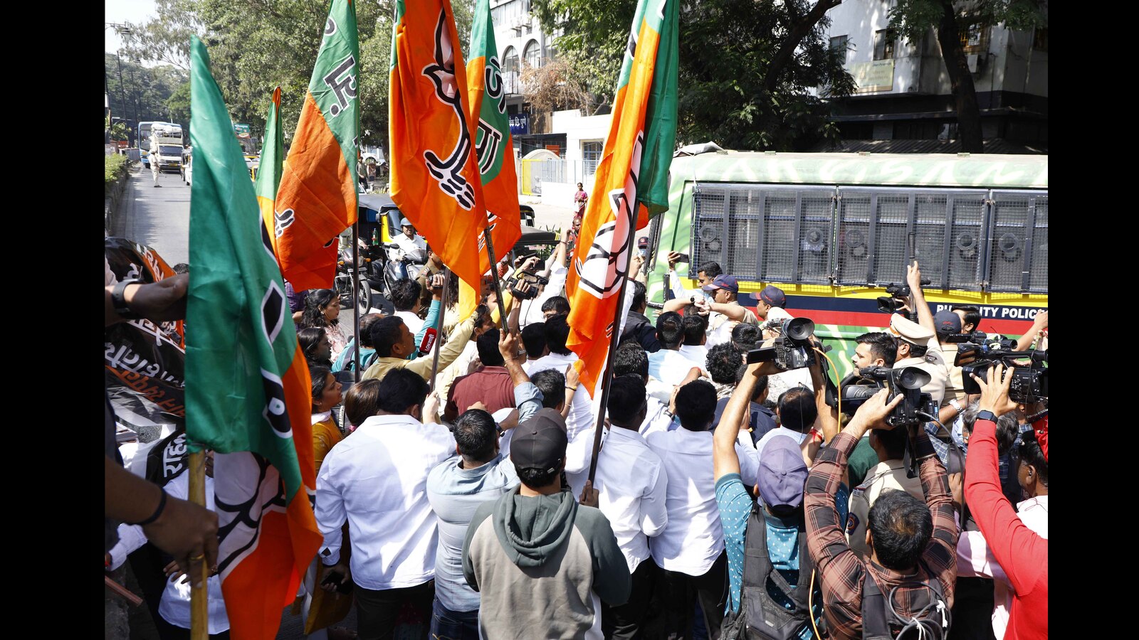 BJP Workers Barge Into Cong’s Pune Office To Protest Rahul Gandhi’s ...