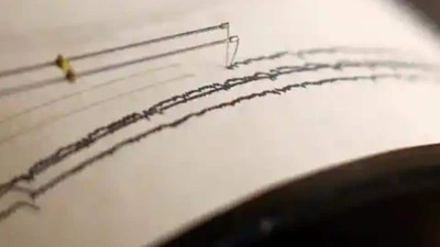 Earthquake of magnitude 6.9 strikes off western Indonesia