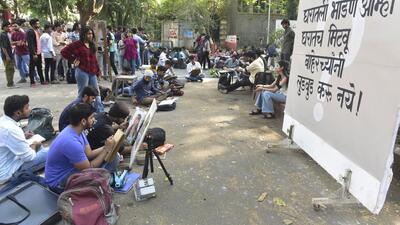 Students have decided to continue protesting till they get a written assurance that their demands will be met. Professor Vishwanath Sabale, dean of Sir JJ School of Art and director of the Directorate of Art said, “We are working on students’ demands. The Directorate has asked the government to fill all 159 vacant positions. The Maharashtra Public Service Commission (MPSC) will begin the process very soon.” (Anshuman Poyrekar/HT PHOTO) Students have decided to continue protesting till they get a written assurance that their demands will be met. Professor Vishwanath Sabale, dean of Sir JJ School of Art and director of the Directorate of Art said, “We are working on students’ demands. The Directorate has asked the government to fill all 159 vacant positions. The Maharashtra Public Service Commission (MPSC) will begin the process very soon.” (Anshuman Poyrekar/HT PHOTO)