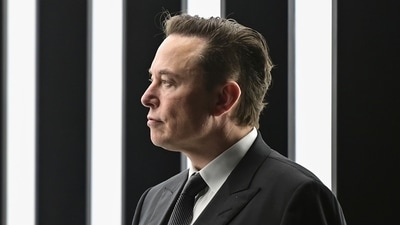 Musk’s successful takeover and de-listing of Twitter has been in the spotlight as criticism mounts from US lawmakers over the participation of investors from Saudi Arabia and Qatar. (AP) Musk’s successful takeover and de-listing of Twitter has been in the spotlight as criticism mounts from US lawmakers over the participation of investors from Saudi Arabia and Qatar. (AP)