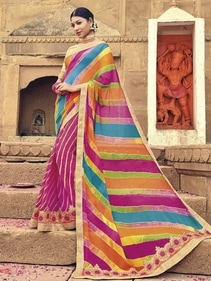 The Leheriya sarees are tied in a way that, after being dyed, creates a kaleidoscopic wavy pattern. (pinterest) The Leheriya sarees are tied in a way that, after being dyed, creates a kaleidoscopic wavy pattern. (pinterest)