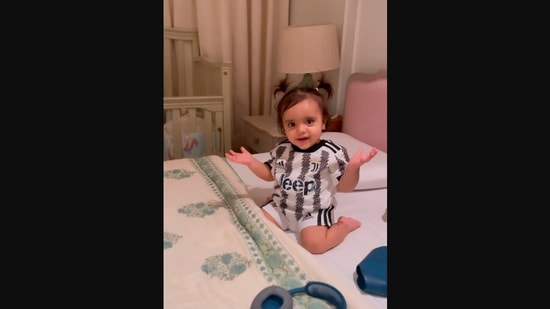 The image, taken from the Instagram viral video, shows Aparshakti Khurana and Aakriti Ahuja’s daughter Arzoie.(Instagram/@aakritiahuja)