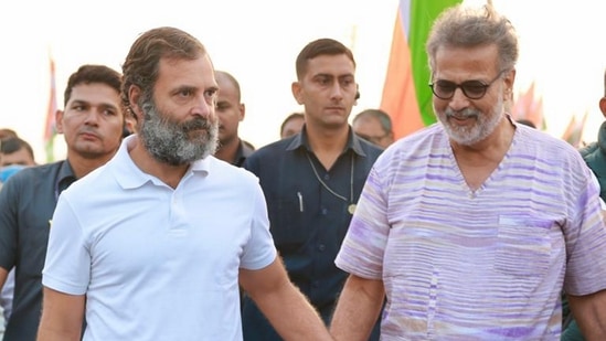 Congress leader Rahul Gandhi with Tushar Gandhi, great-grandson of Mahatma Gandhi, during the party's 'Bharat Jodo Yatra' on Friday, Nov. 18, 2022,(PTI) Congress leader Rahul Gandhi with Tushar Gandhi, great-grandson of Mahatma Gandhi, during the party's 'Bharat Jodo Yatra' on Friday, Nov. 18, 2022,(PTI)