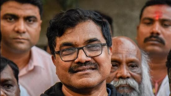 Pune, India - February 2, 2019: Anand Teltumbde leaving Pune Court after he was released in Pune, India, on Saturday, February 2, 2019. (Photo by Sanket Wankhade/HT PHOTO)