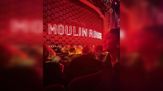 Mrunal Thakur watched the famous Moulin Rouge The Musical at the Al Hirschfeld Theatre.(Instagram/@mrunalthakur)