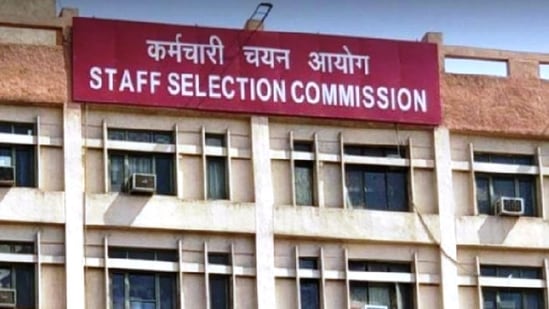 SSC CGL Admit Card 2022: Check admit card status on regional websites (HT file)