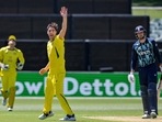 Australia's Pat Cummins (C) shouts an appeal against England's James Vince (R) Australia's Pat Cummins (C) shouts an appeal against England's James Vince (R)
