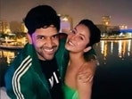 Guru Randhawa danced with Shehnaaz Gill in a new video. Guru Randhawa danced with Shehnaaz Gill in a new video.