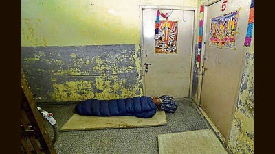 A city bus was deployed last year to transport homeless people to night shelters, but the facility hasn’t been announced this tim A city bus was deployed last year to transport homeless people to night shelters, but the facility hasn’t been announced this tim
