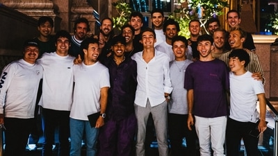 All 20 drivers went out for a farewell dinner for Sebastian Vettel on Thursday evening. (Lewis Hamilton/Twitter)