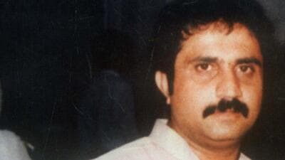 Iqbal Mirchi (61) a close aide of Dawood Ibrahim, who is India’s most-wanted and on the FBI’s list of top terrorists in the world, was arrested on Tuesday late evening (India time) in London by local police (Hindustan Times) Iqbal Mirchi (61) a close aide of Dawood Ibrahim, who is India’s most-wanted and on the FBI’s list of top terrorists in the world, was arrested on Tuesday late evening (India time) in London by local police (Hindustan Times)