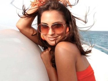 Here is the Bollywood soul sister for Aries women.