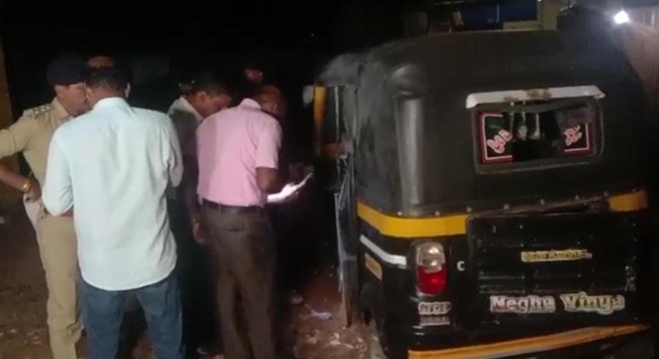 CCTV footage of the incident, captured on two cameras, shows smoke coming out of a moving auto-rickshaw in Mangaluru, police said after an initial investigation. (HT Photo) CCTV footage of the incident, captured on two cameras, shows smoke coming out of a moving auto-rickshaw in Mangaluru, police said after an initial investigation. (HT Photo)