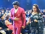 Ranveer Singh, Hema Malini and Janhvi Kapoor at the recent awards event in Dubai. Ranveer Singh, Hema Malini and Janhvi Kapoor at the recent awards event in Dubai.