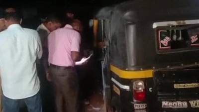 CCTV footage of the incident, captured on two cameras, shows smoke coming out of a moving auto-rickshaw in Mangaluru, police said after an initial investigation. (HT Photo) CCTV footage of the incident, captured on two cameras, shows smoke coming out of a moving auto-rickshaw in Mangaluru, police said after an initial investigation. (HT Photo)