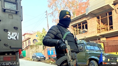 (File photo/ Representational) A security personnel keeps vigil in Jammu and Kashmir on Friday. (ANI) (File photo/ Representational) A security personnel keeps vigil in Jammu and Kashmir on Friday. (ANI)